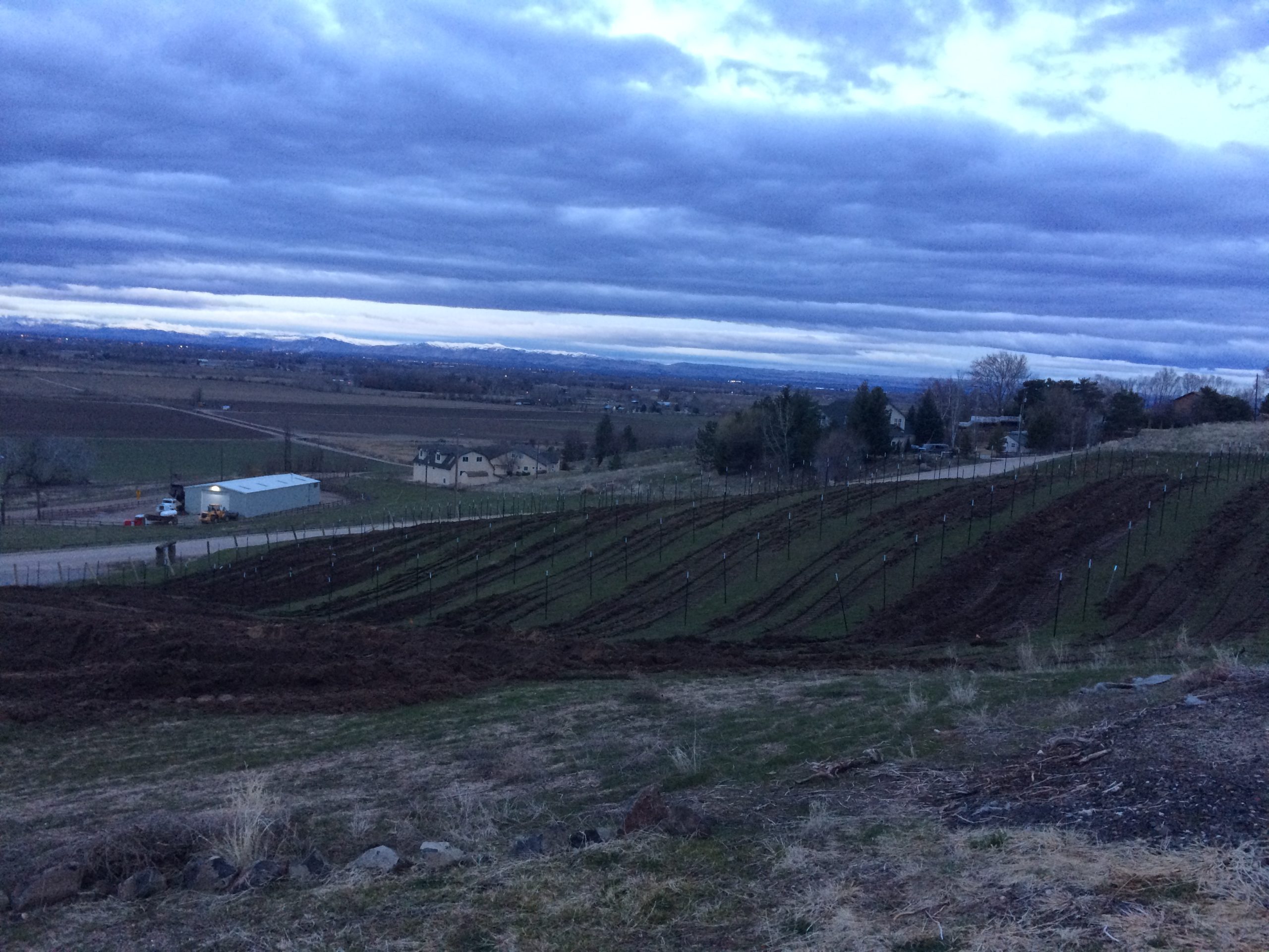 2014 - Scott and Denise Smith purchase the future site of Sol Invictus Vineyard.  Scott retires from military service and the family relocates to Star, Idaho.
